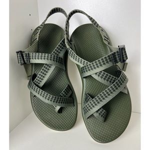 🚫SOLD🚫Chaco Women's Z/2 Classic Sandals Green - size 7